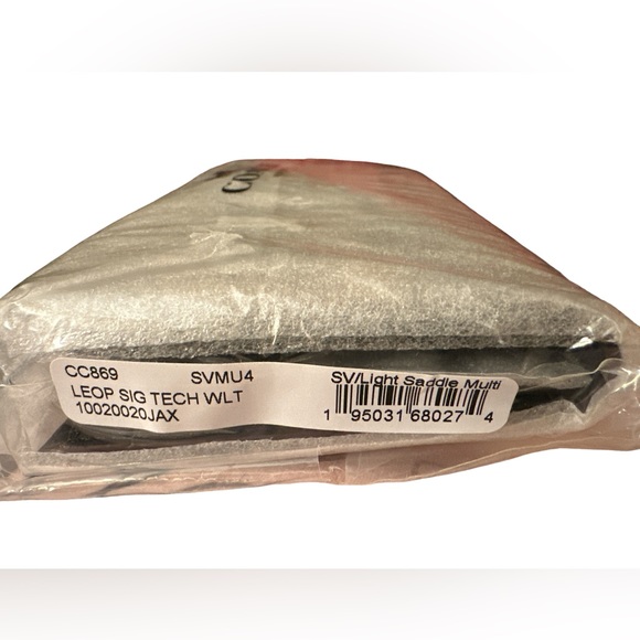 NWT Coach Phone Wallet With Leopard Print And Signature Canvas Interior - Picture 4 of 4